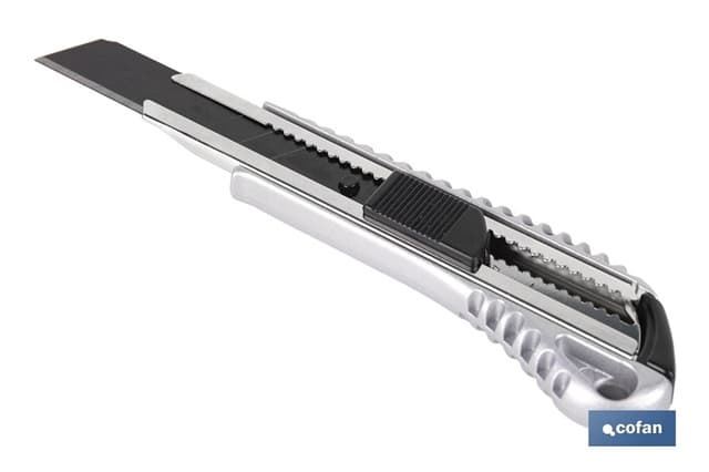 Cúter profesional de aluminio | Hoja negra SK2 | Sistema de bloqueo automático - Imagen 1