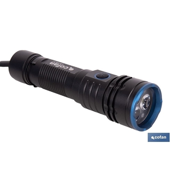 Linterna LED de alta potencia (2000 lm) y 150 m de alcance. - Imagen 1