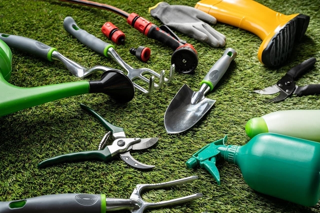 Tu huerto en las mejores condiciones con nuestras herramientas de jardinería